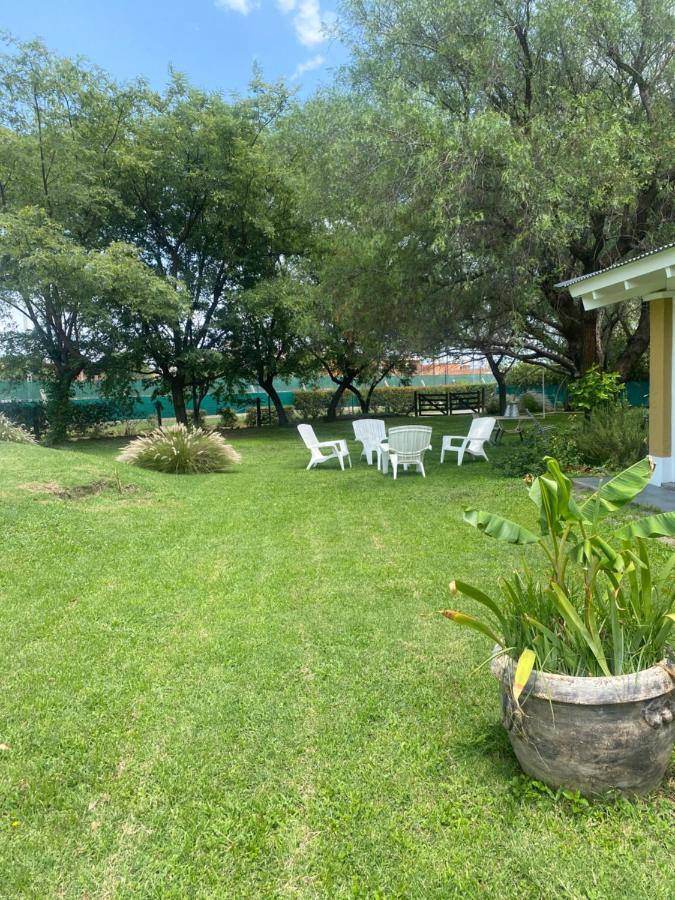 Casa 6 A Malibu 3Km Del Aeropuerto Podes Dejar Tu Auto Villa Allende Kültér fotó
